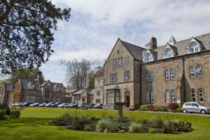 giggleswick school green 1 sm-c100.jpg